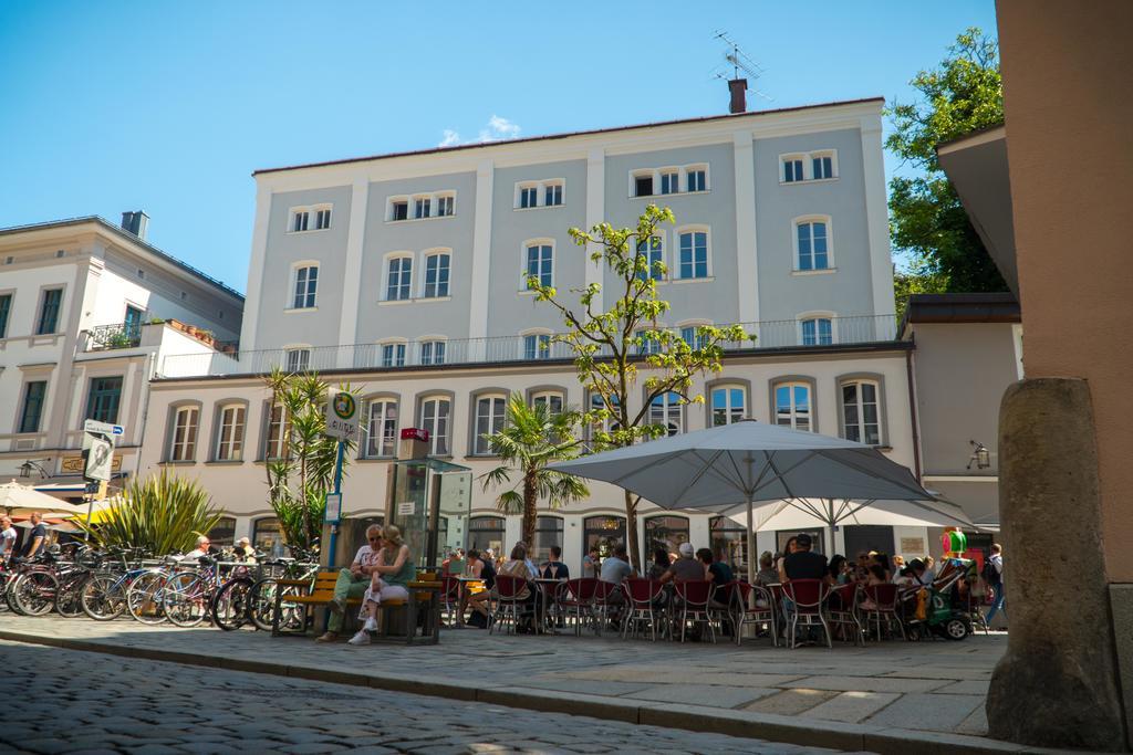 Art Hotel & Hostel Passau Exterior photo